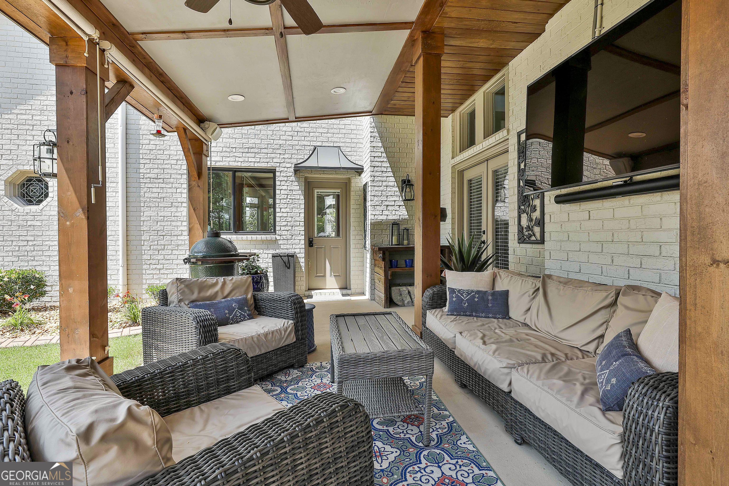 Sharpsburg, Georgia 30277, United States, 5 Bedrooms Bedrooms, ,6 BathroomsBathrooms,Residential,Active,148560