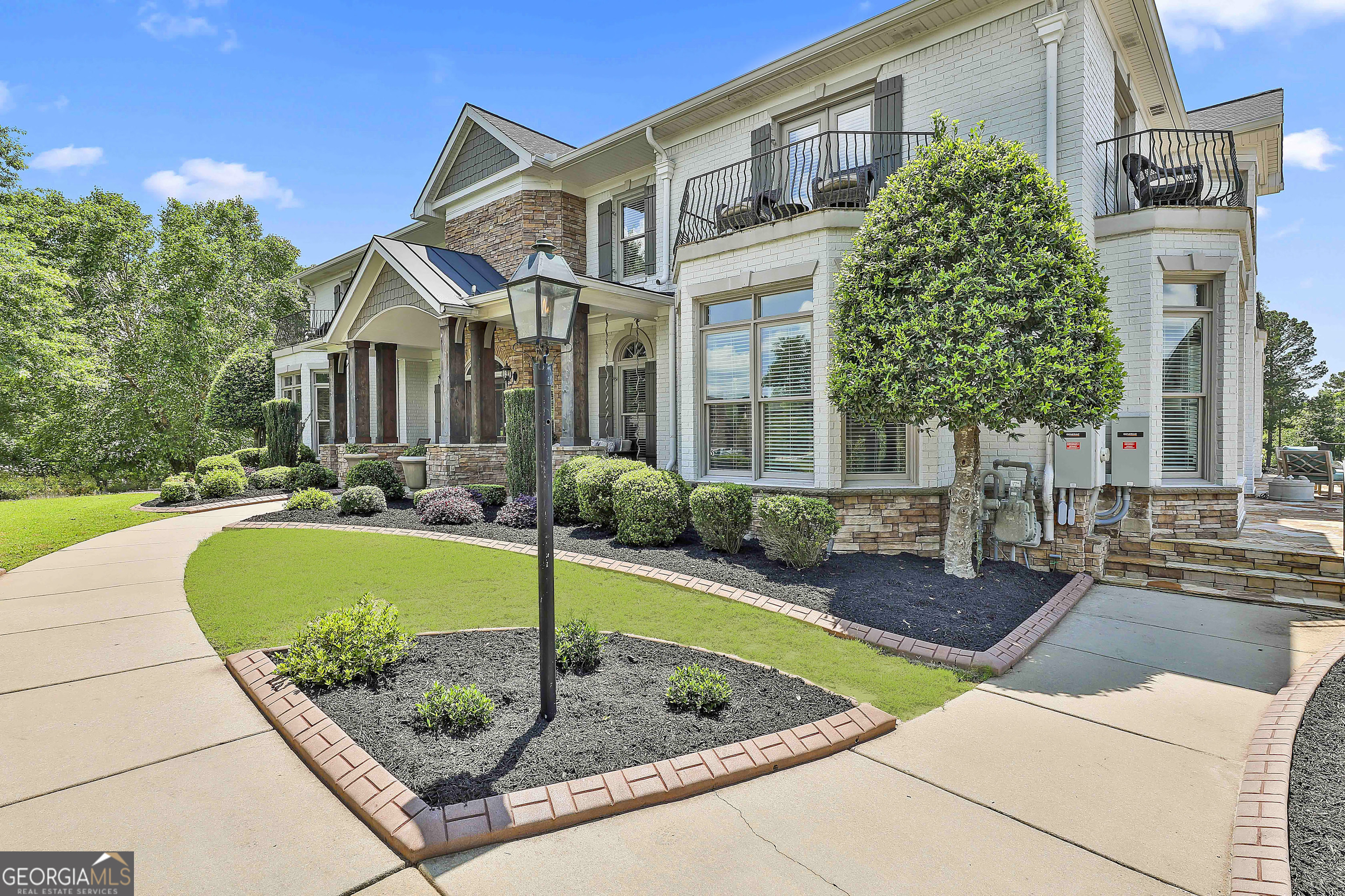 Sharpsburg, Georgia 30277, United States, 5 Bedrooms Bedrooms, ,6 BathroomsBathrooms,Residential,Active,148560