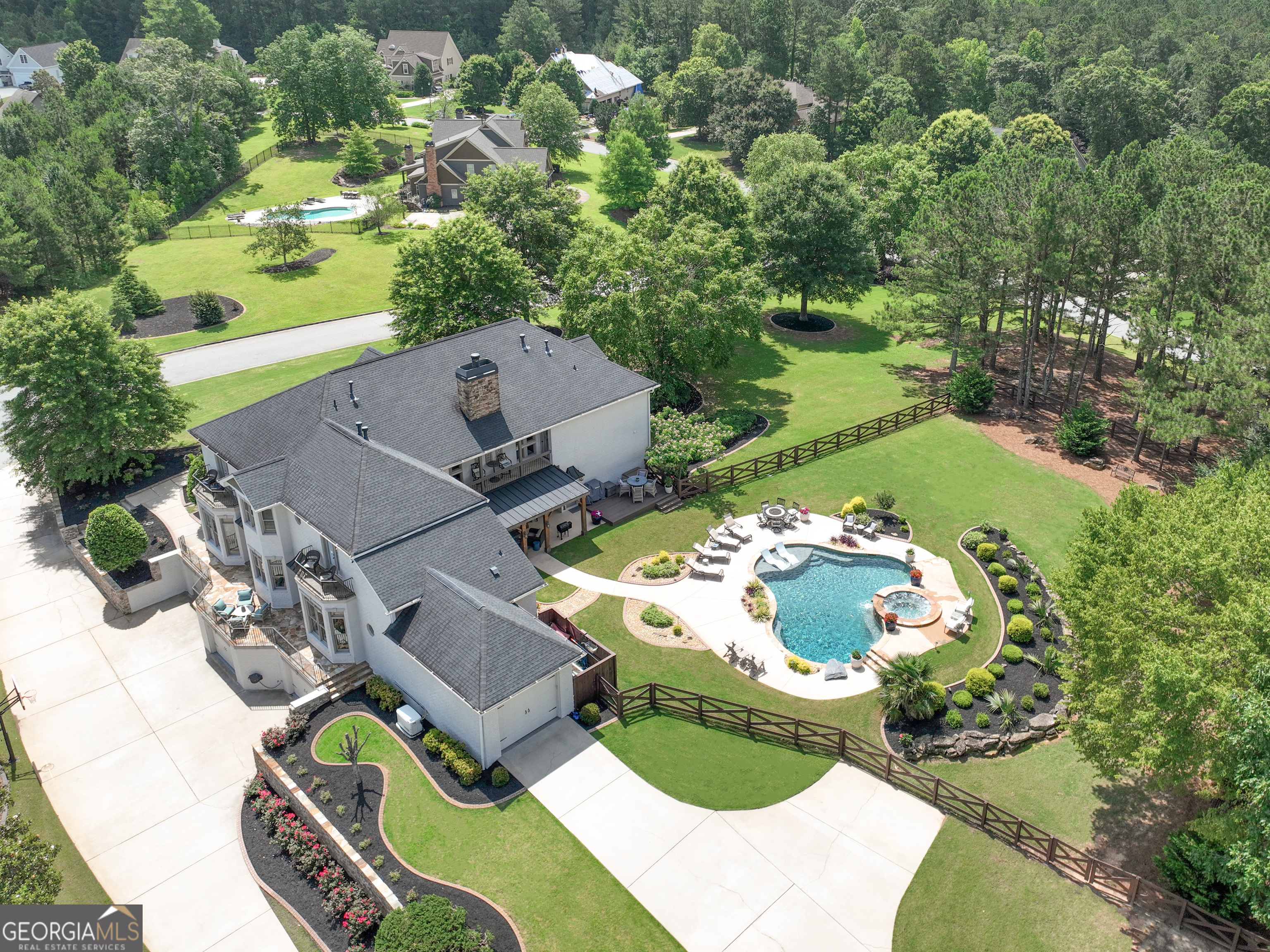 Sharpsburg, Georgia 30277, United States, 5 Bedrooms Bedrooms, ,6 BathroomsBathrooms,Residential,Active,148560