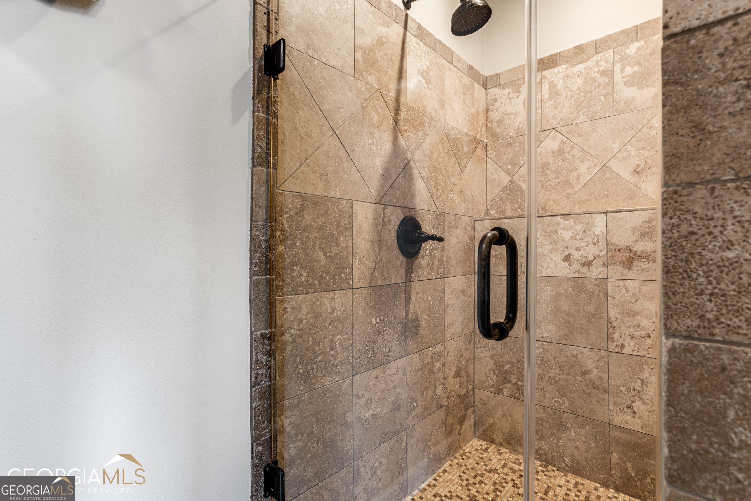 Sharpsburg, Georgia 30277, United States, 5 Bedrooms Bedrooms, ,6 BathroomsBathrooms,Residential,Active,148560