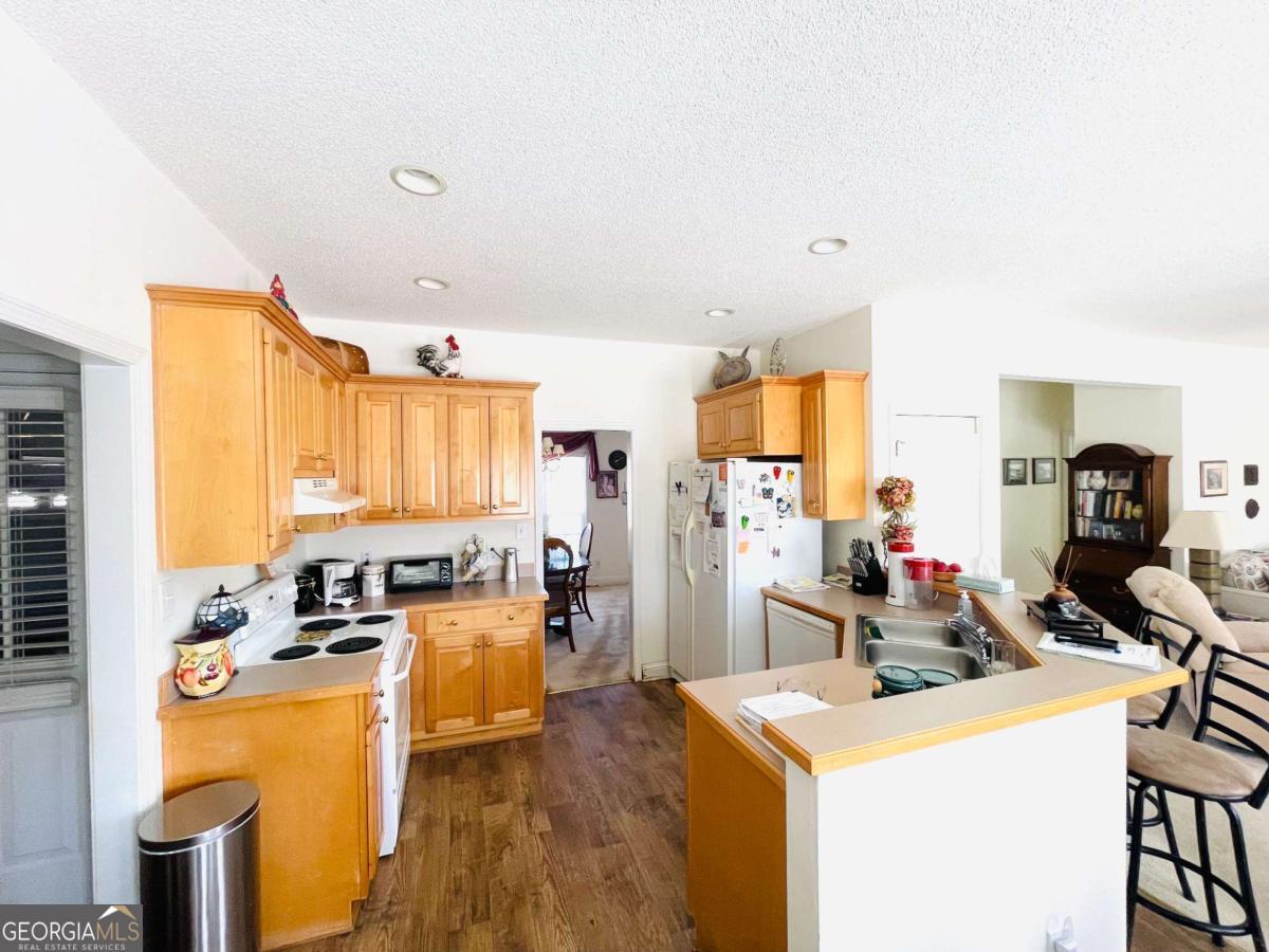 4605 Rivers Edge DR