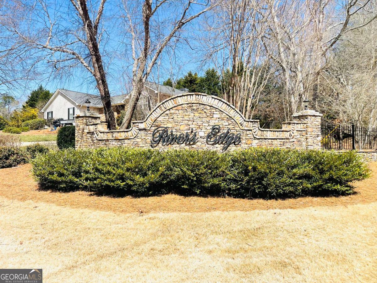 4605 Rivers Edge DR