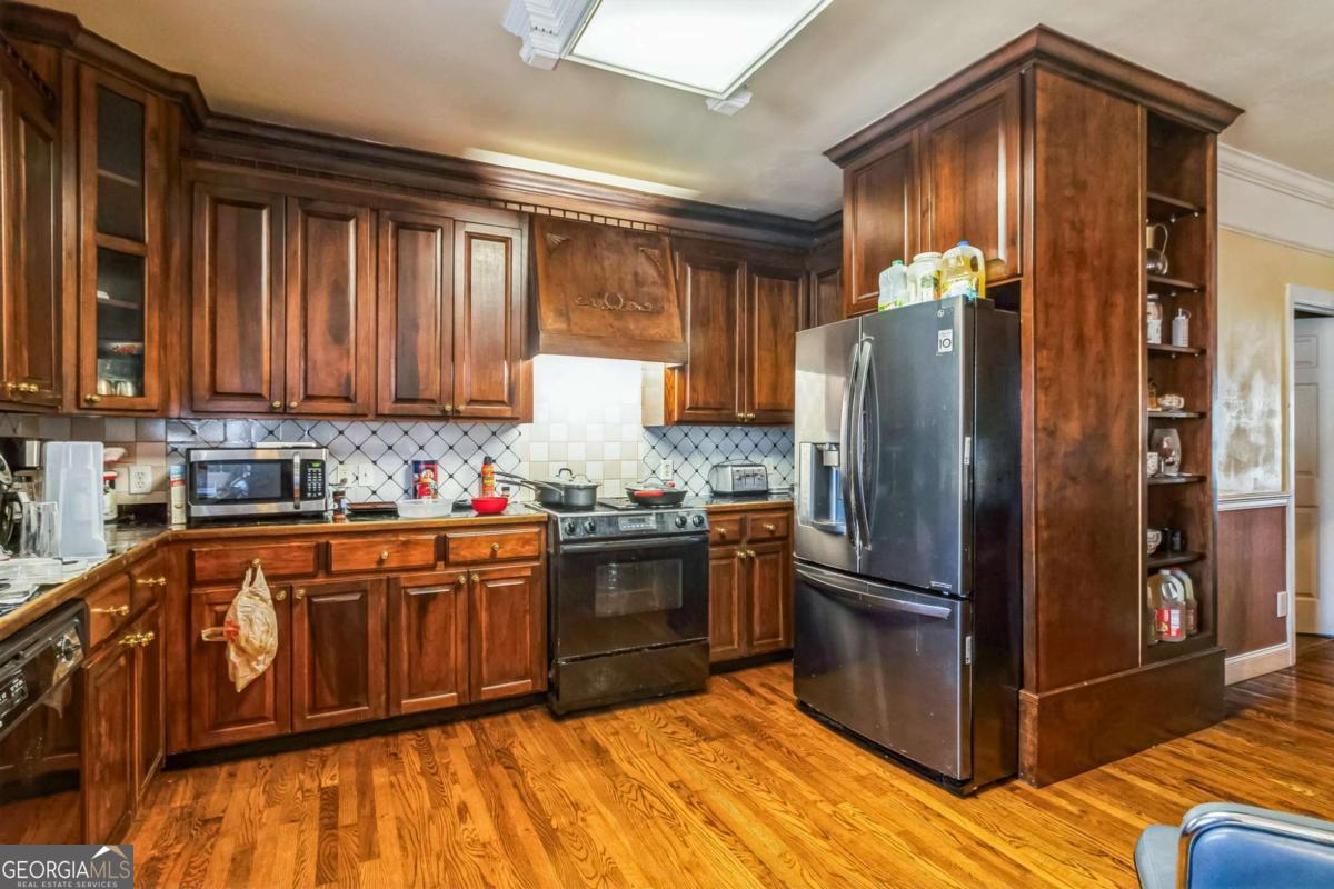 157 Gates RD