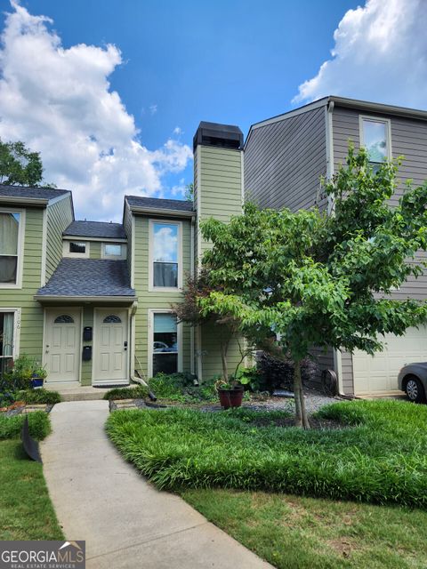 1105 Riverbend Club DR SE Atlanta GA 30339