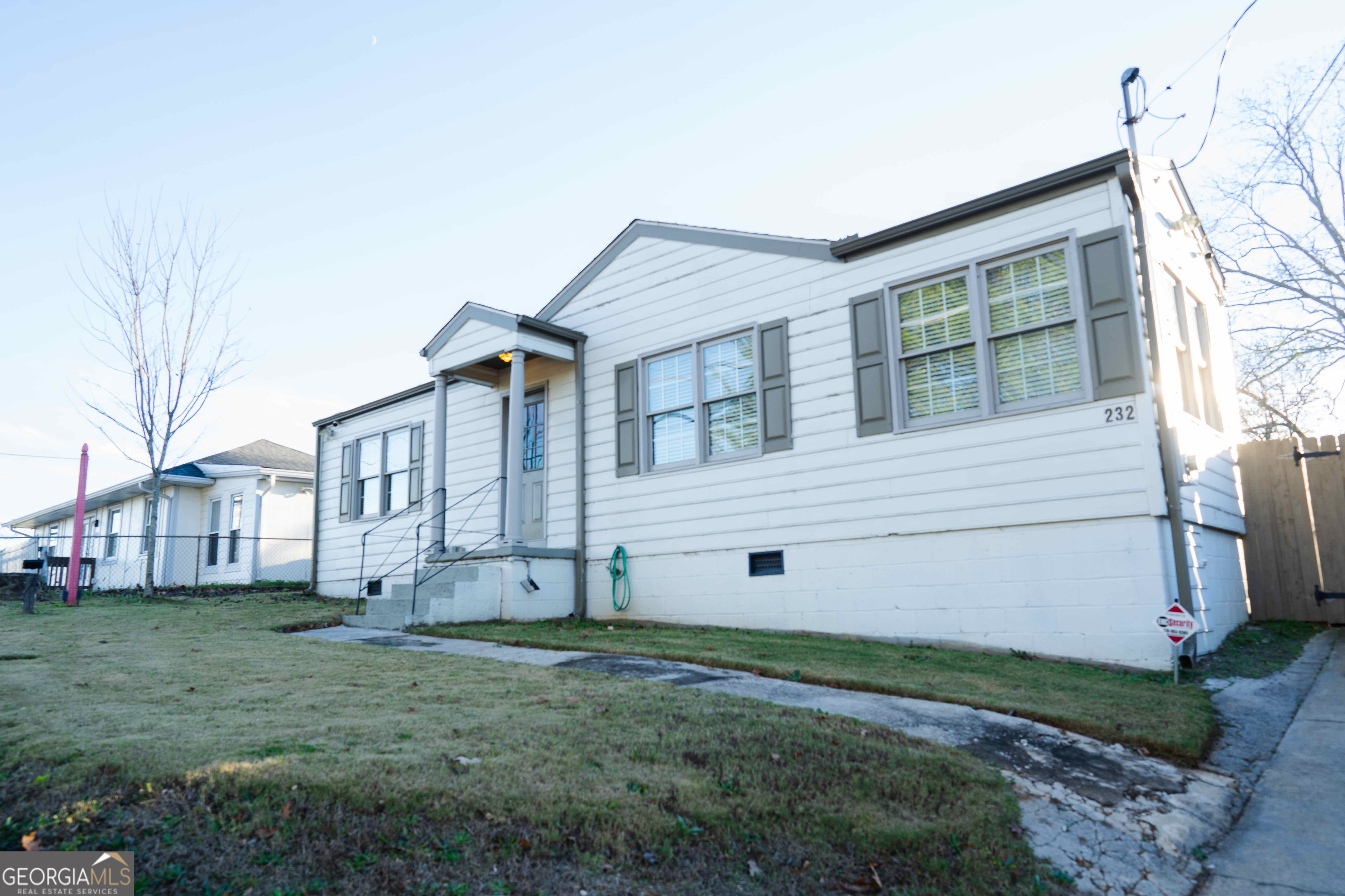 232 Powers Ferry RD SE