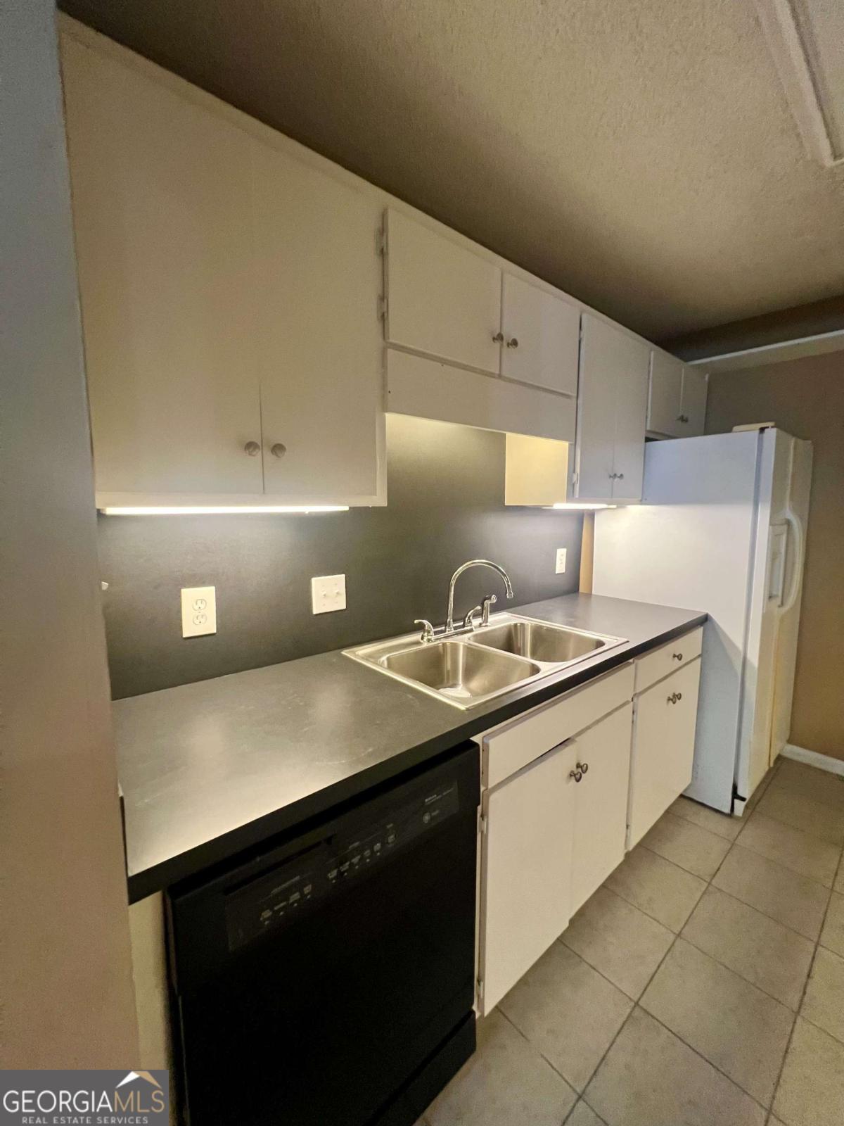 2092 S Sherwood ST G52