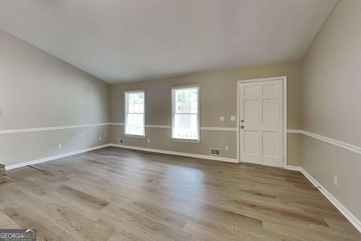615 Hickory Nobb