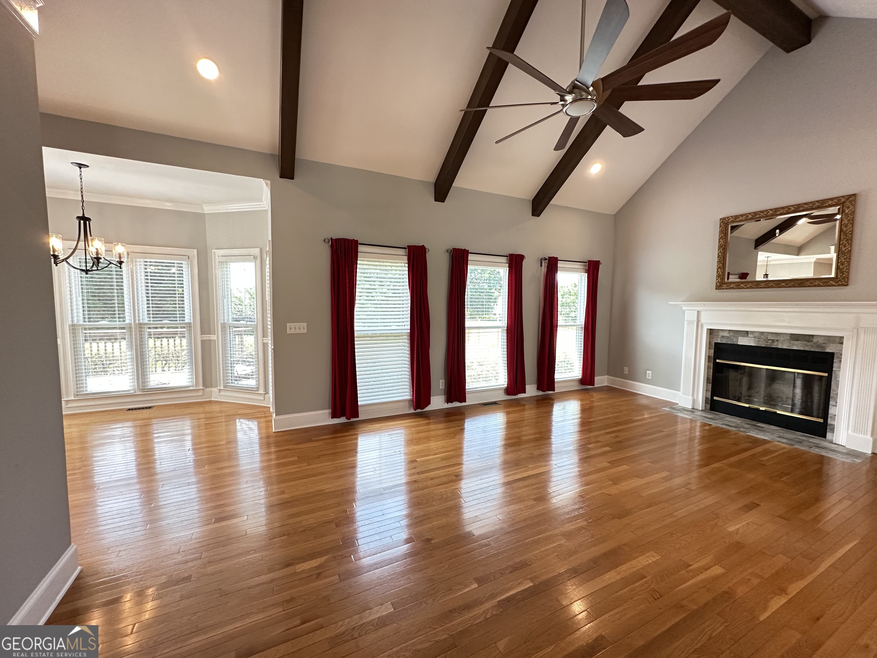 23 Saint Ives LN