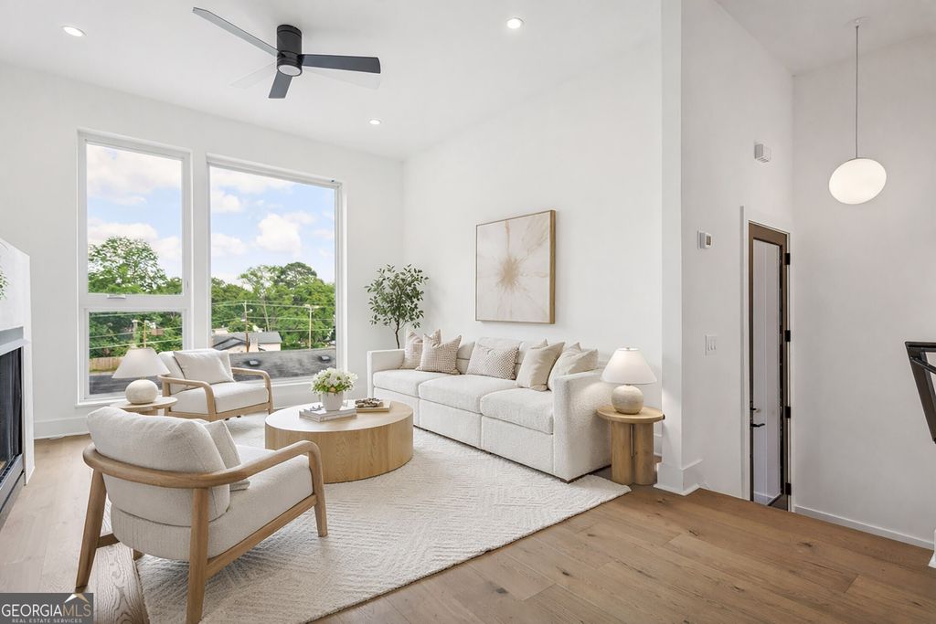 Photo of 1570 Flat Shoals Rd Rd SE #7, Atlanta, GA 30316 (MLS # 10722198)