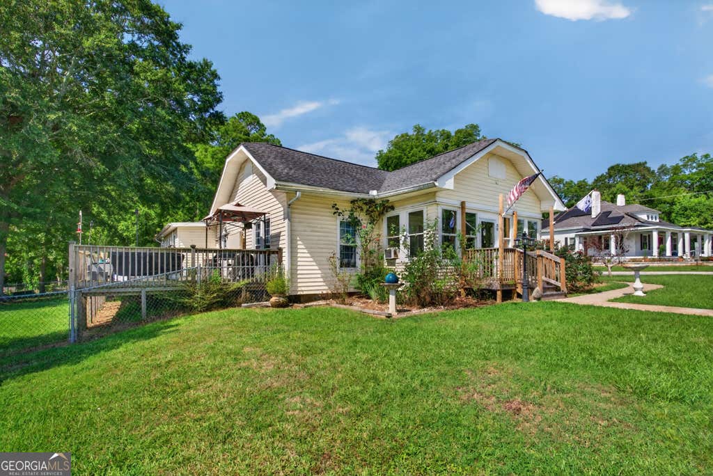 Photo of 30 Tallapoosa Street, Temple, GA 30179 (MLS # 10831355)