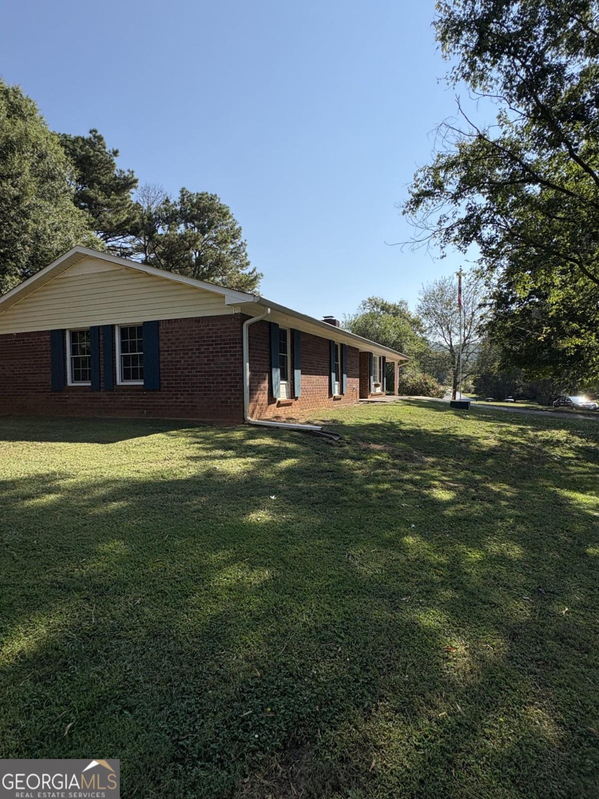 154 Honeysuckle DR SW