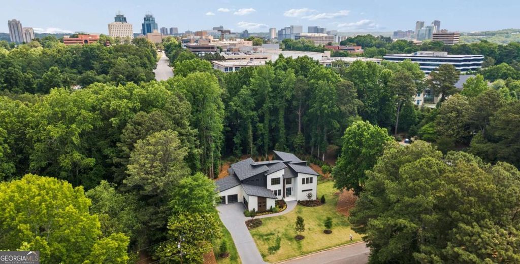 Photo of 1000 Clementstone NE Drive, Sandy Springs, GA 30342 (MLS # 10776272)