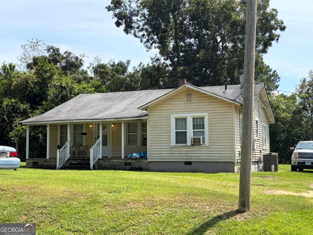 Photo of 411 W End Avenue #17, Ashburn, GA 31714 (MLS # 10850261)