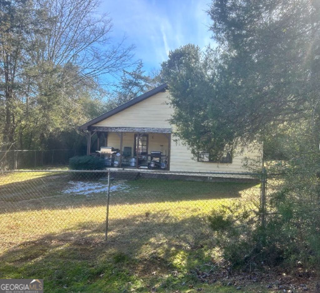 Photo of 3449 Hwy 138 Highway, conyers, GA 30013 (MLS # 10764077)