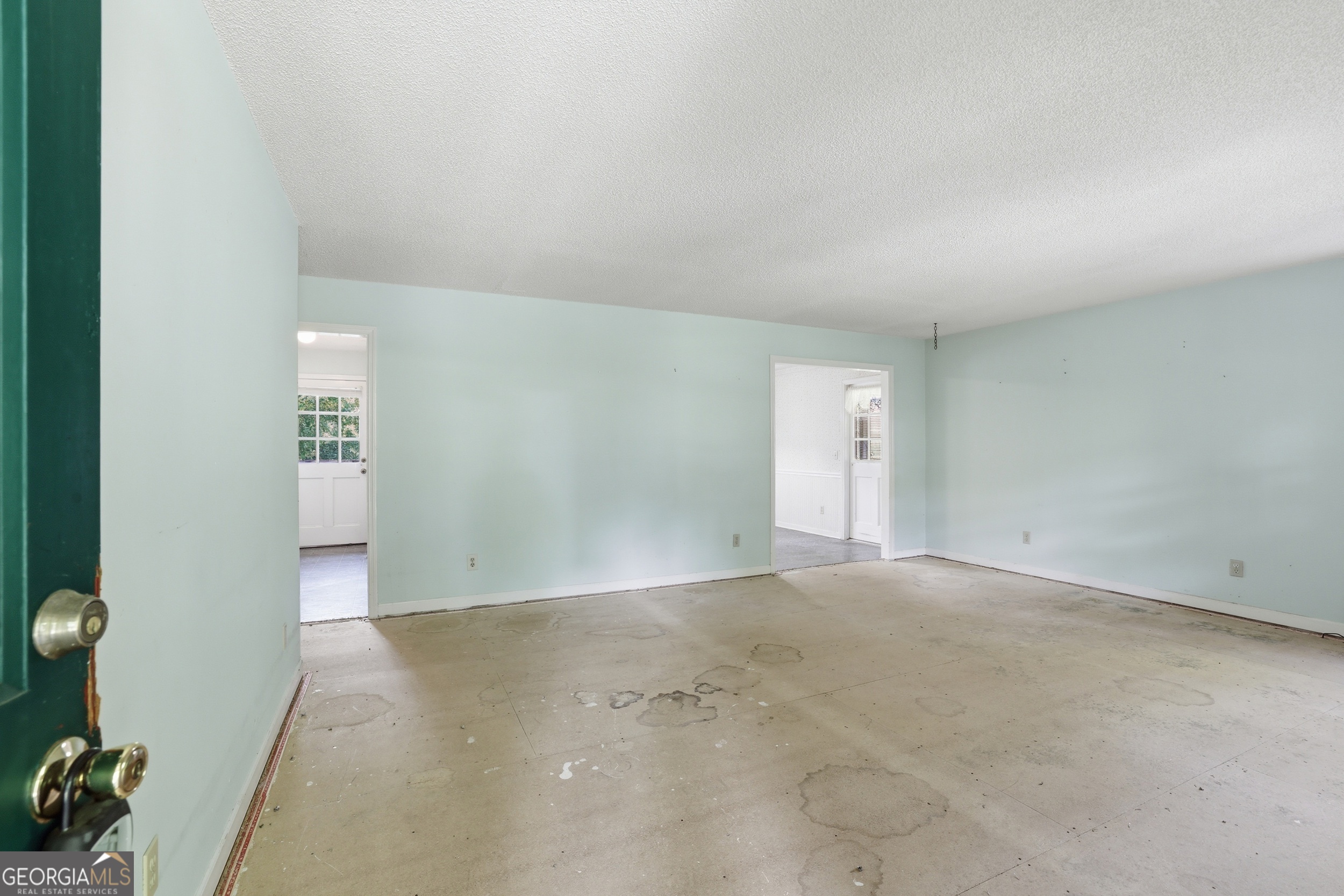 592 Potomac DR