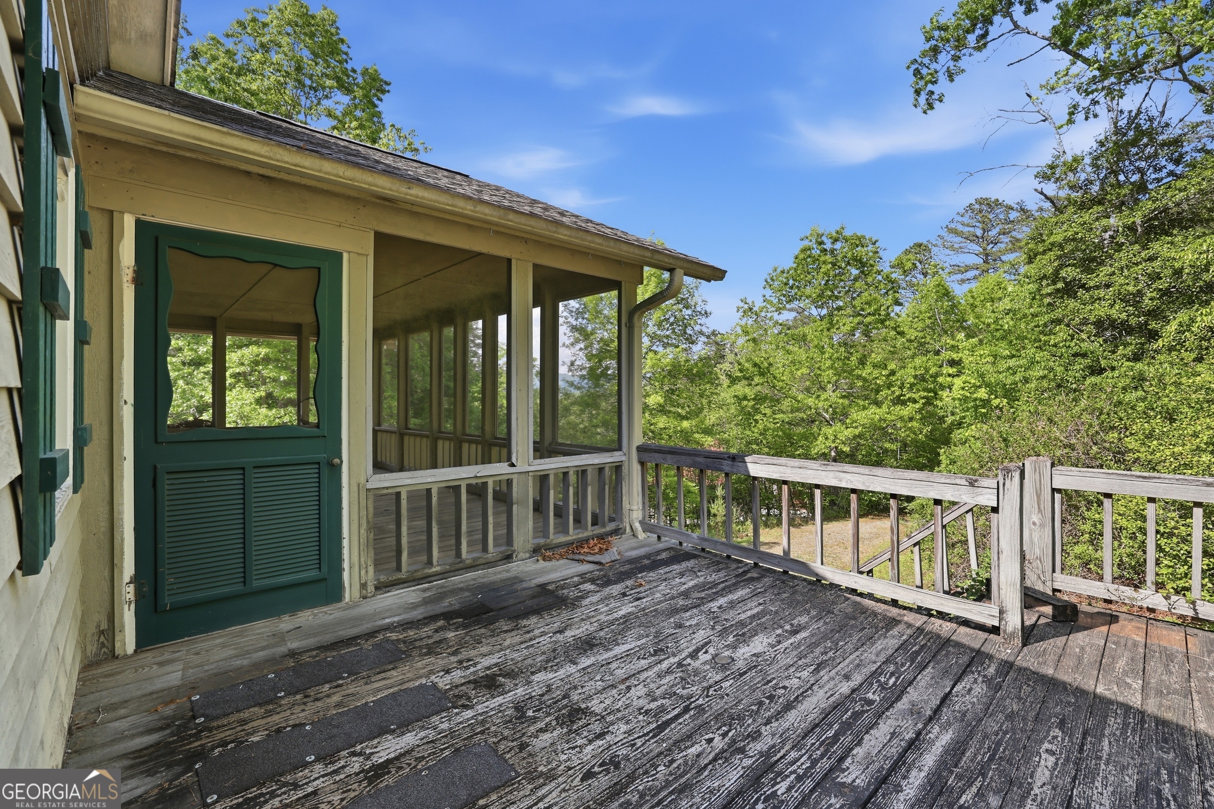 592 Potomac DR
