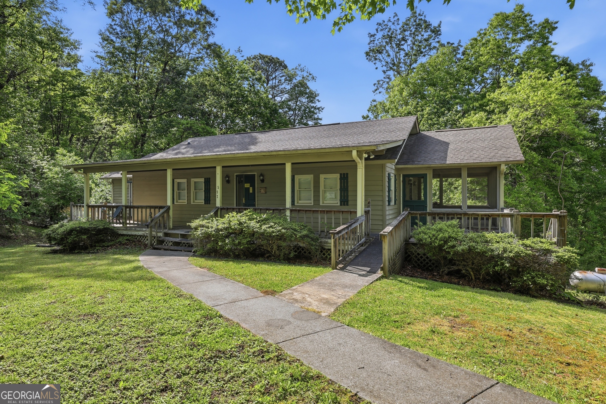 592 Potomac DR