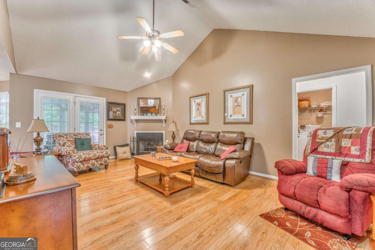 36 Trilium Trail NE