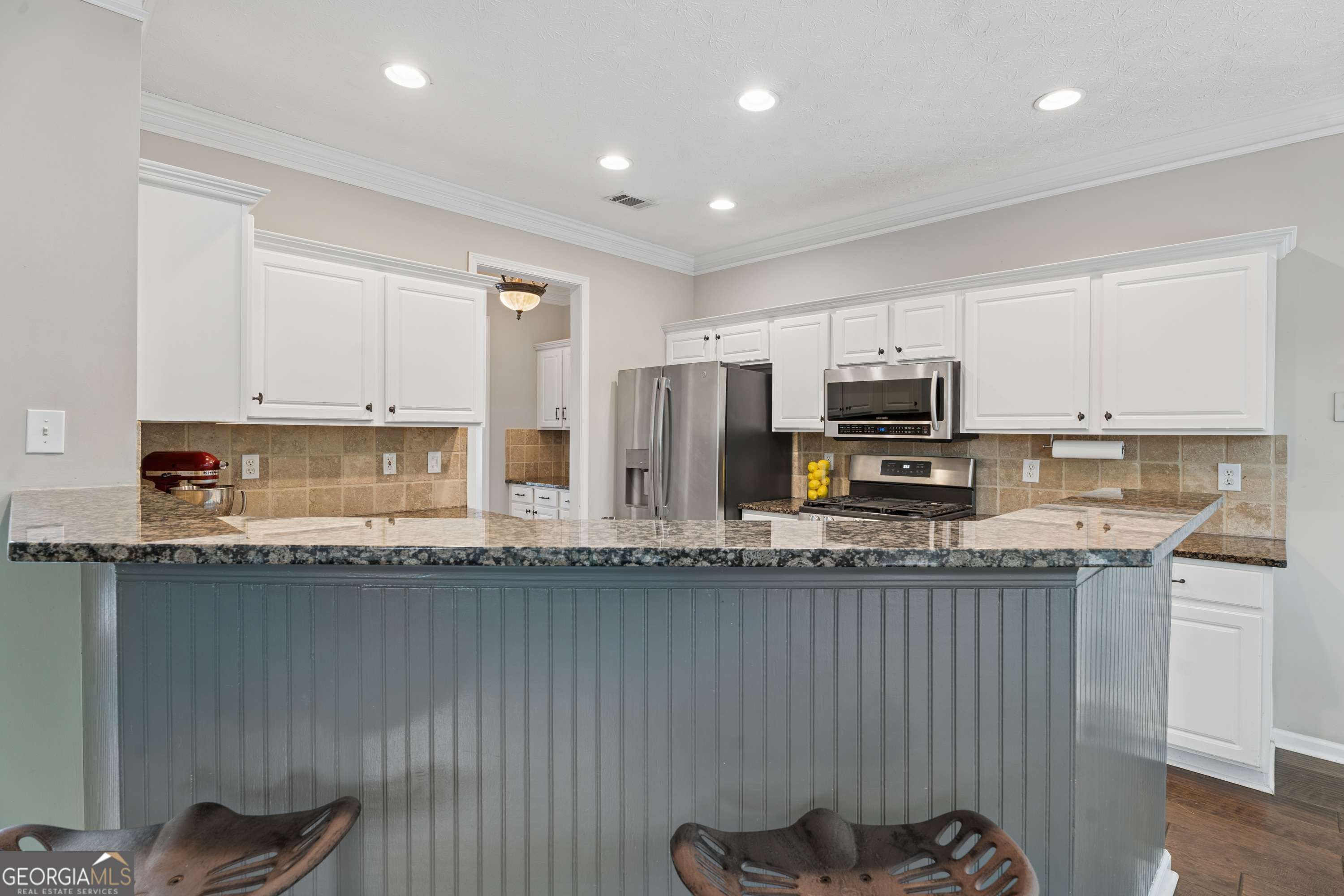 3899 Lake Ruby LN