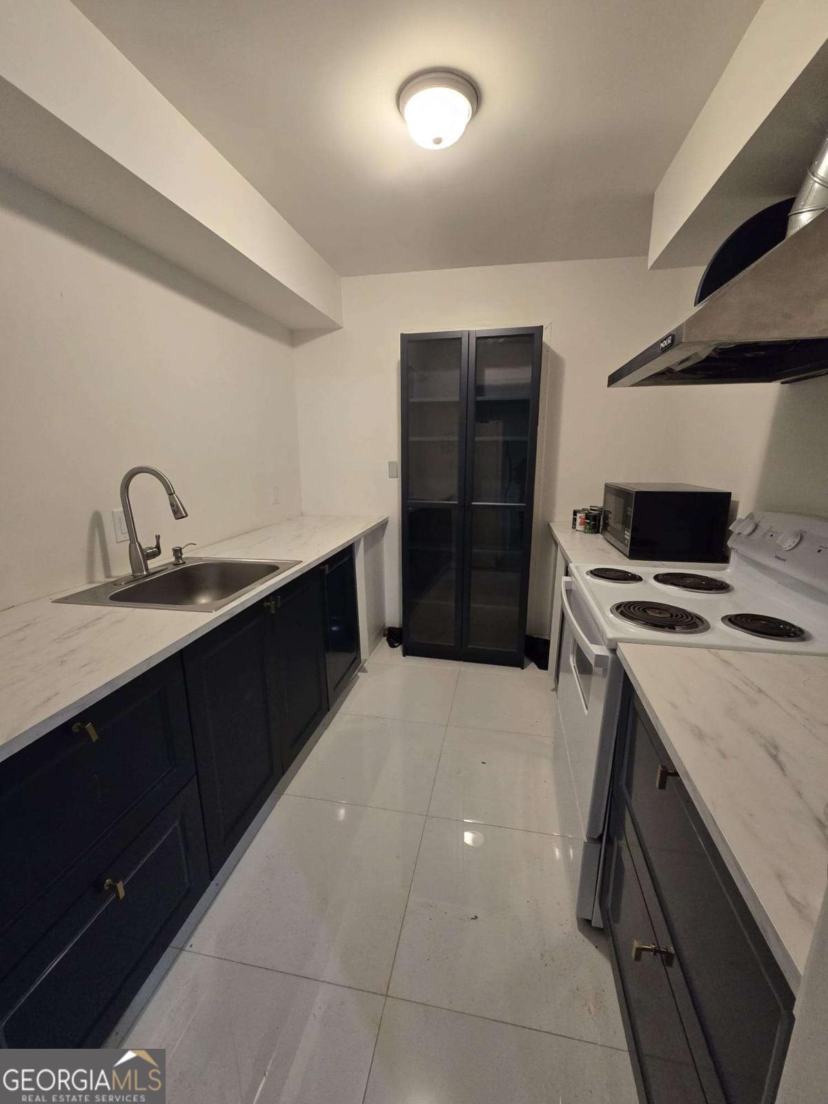 177 Rue Fontaine 2