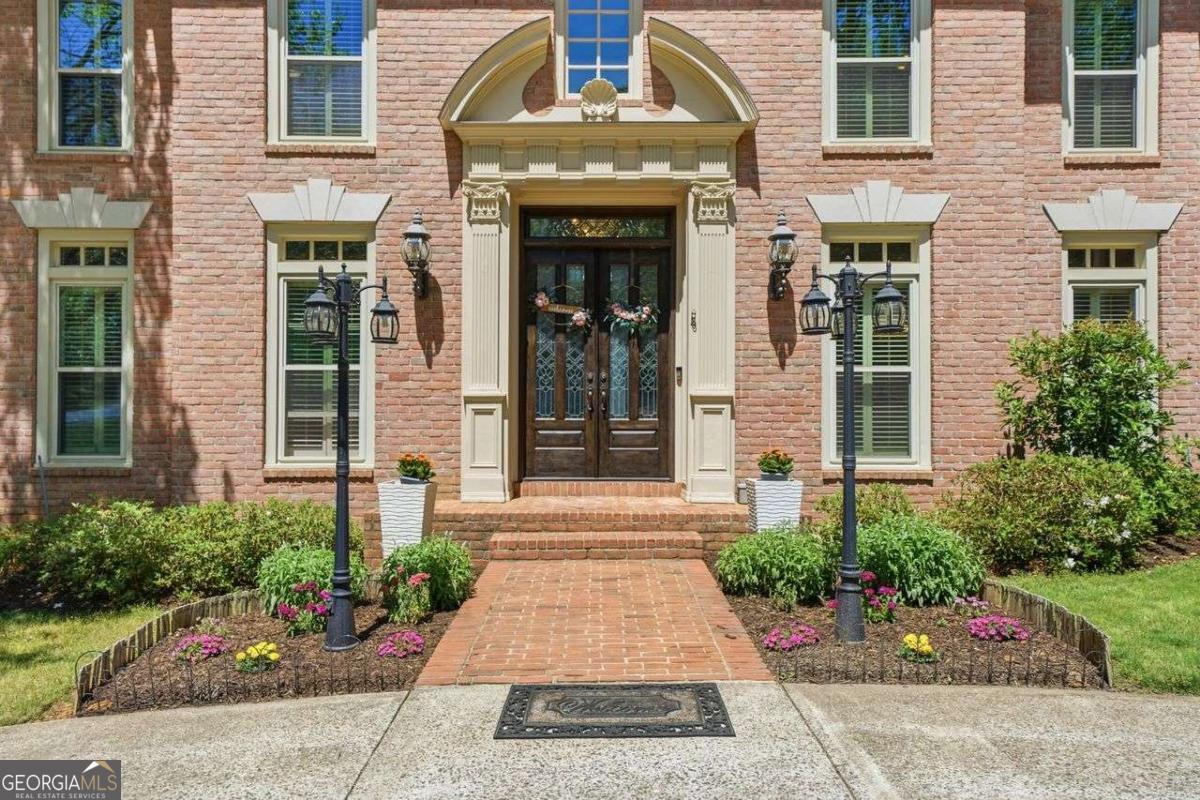 2336 Edgemere Lake CIR