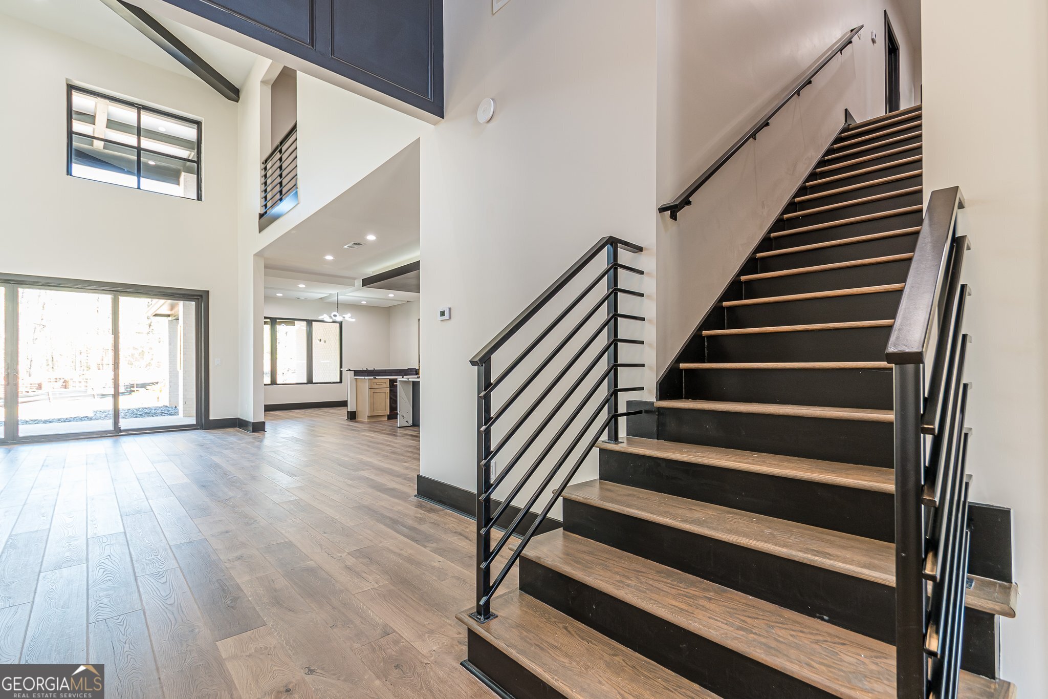 105 Robinwood CT