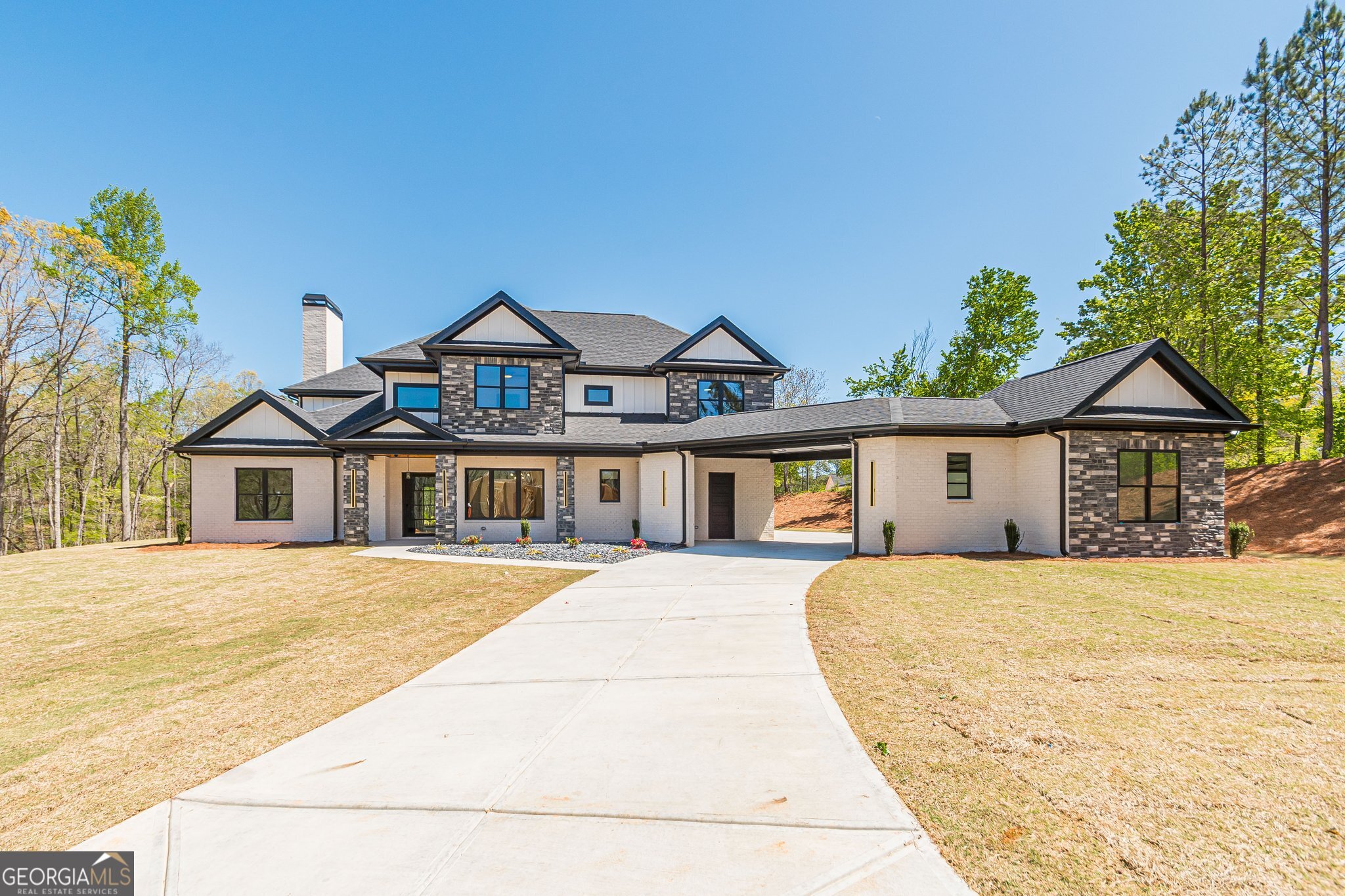 105 Robinwood CT