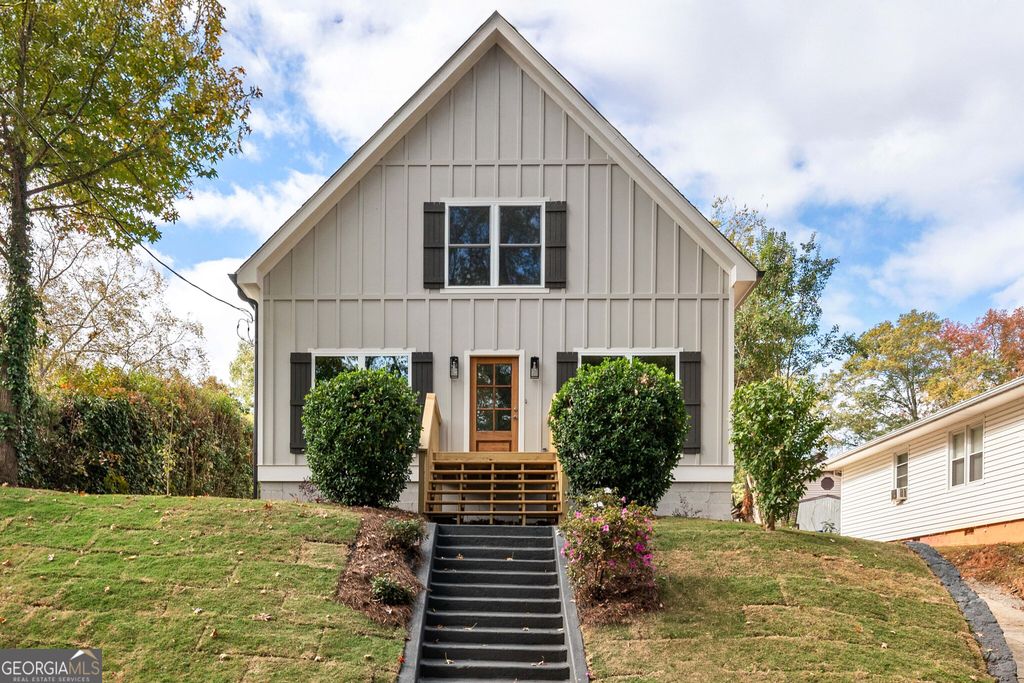 Photo of 8 Richard Allen Drive, Newnan, GA 30263 (MLS # 10640651)