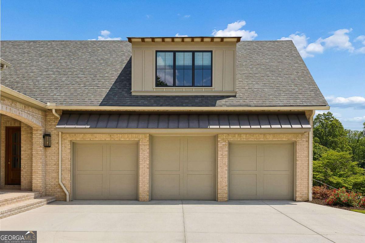 341 Mockingbird LN SE