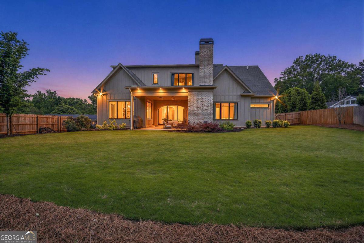341 Mockingbird LN SE