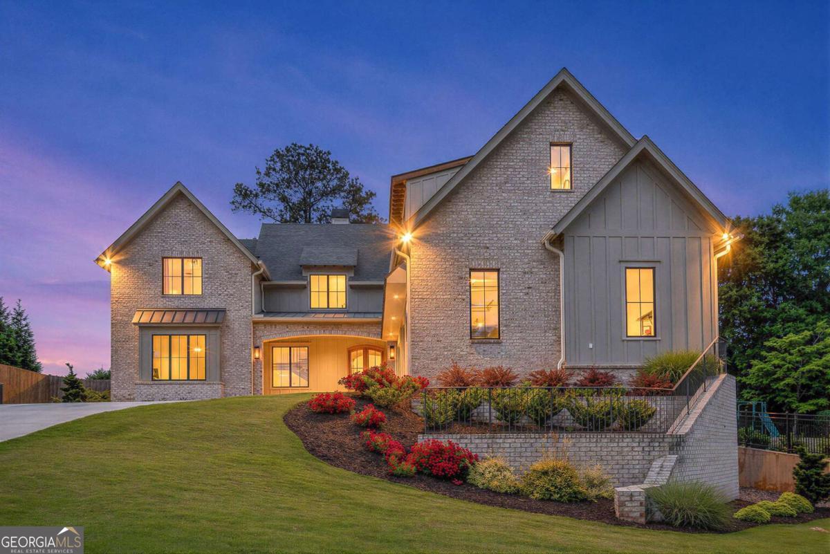 341 Mockingbird LN SE