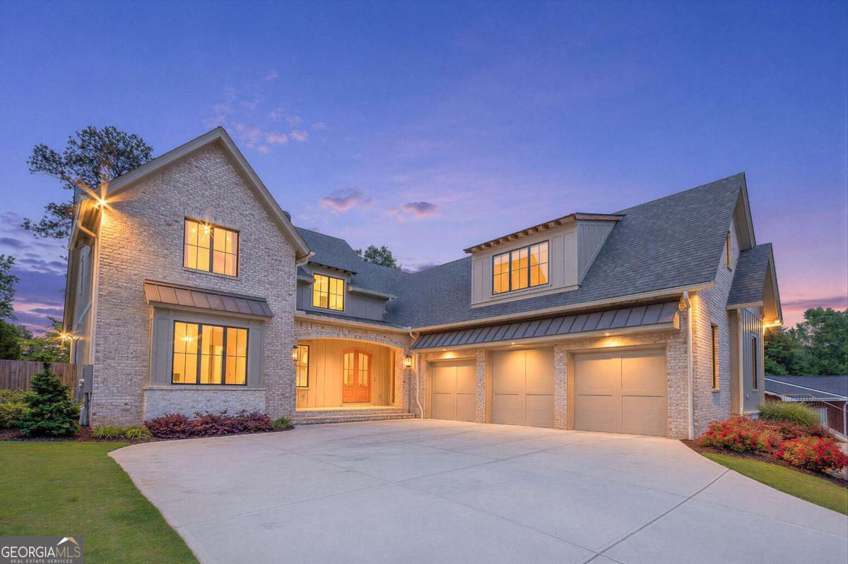 341 Mockingbird LN SE