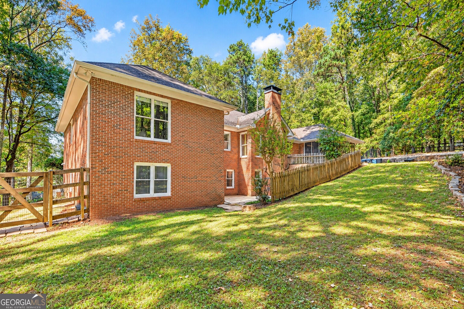 535 Autumn Wood Close