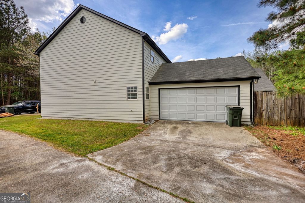 Photo of 5185 Tew Lane SW, Covington, GA 30014 (MLS # 10725604)