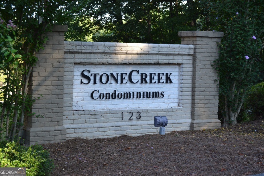 Stone Creek - Residential Lease