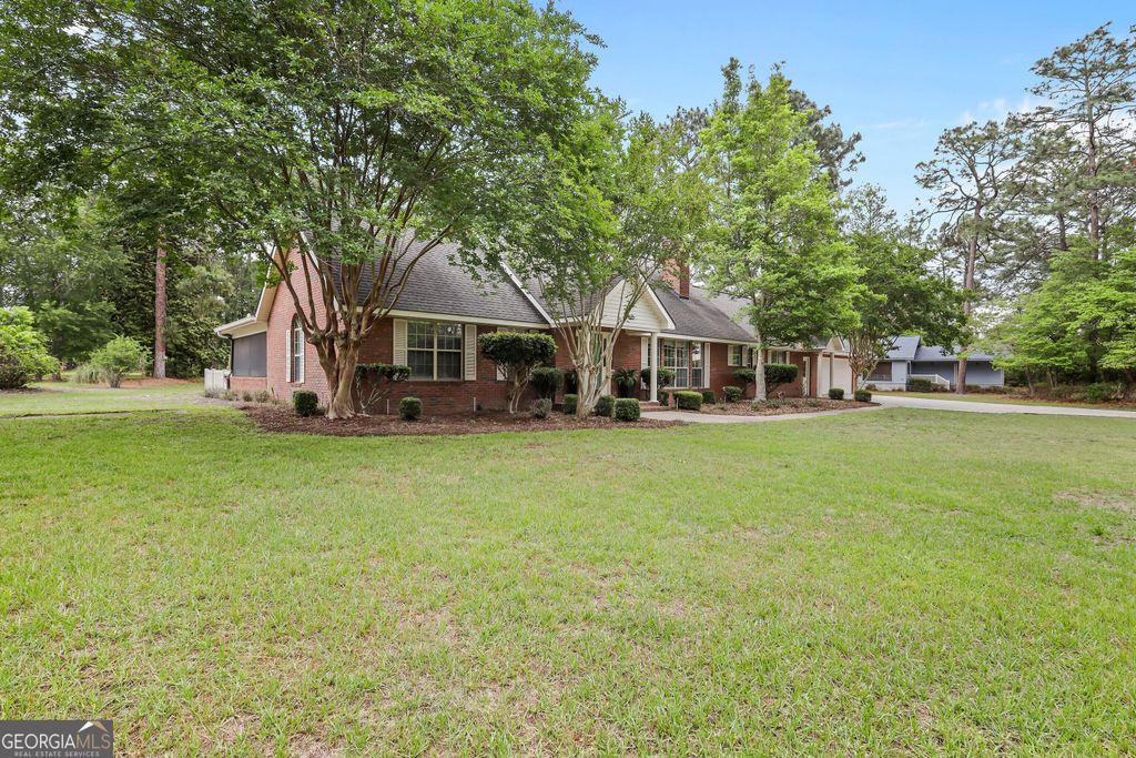 Photo of 8 N Bogey Drive, Jesup, GA 31546 (MLS # 10767877)