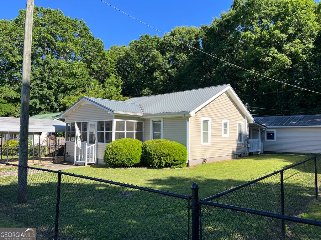 Photo of 12 E 4th Street, Aragon, GA 30104 (MLS # 10764929)