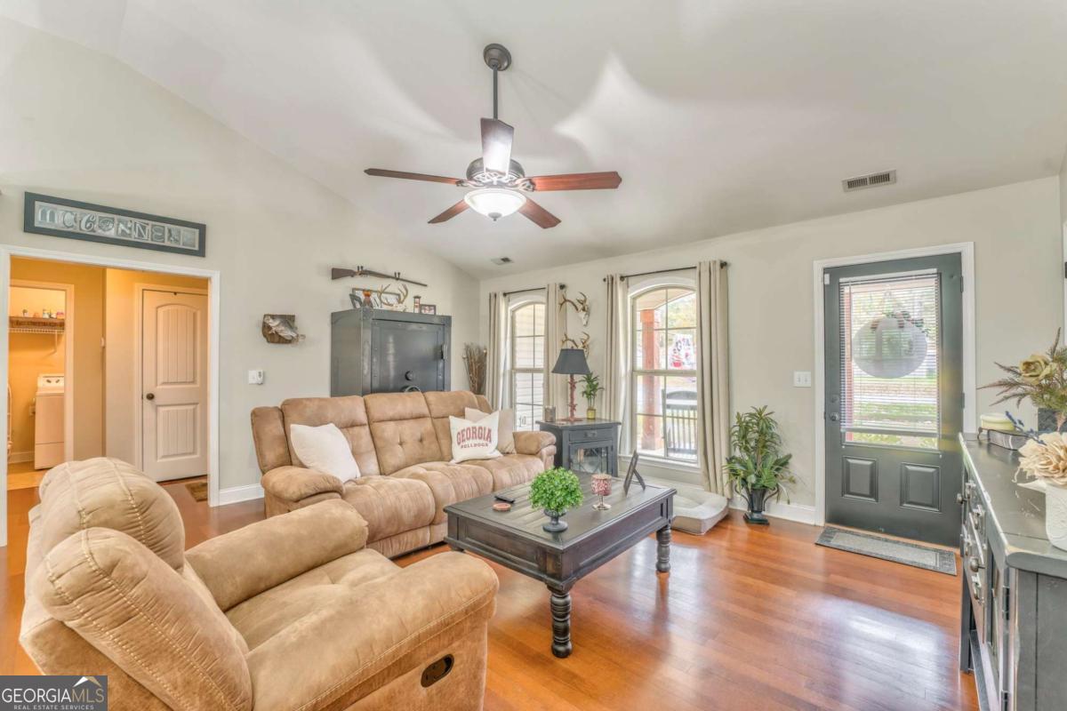7 Dixie Park RD NE