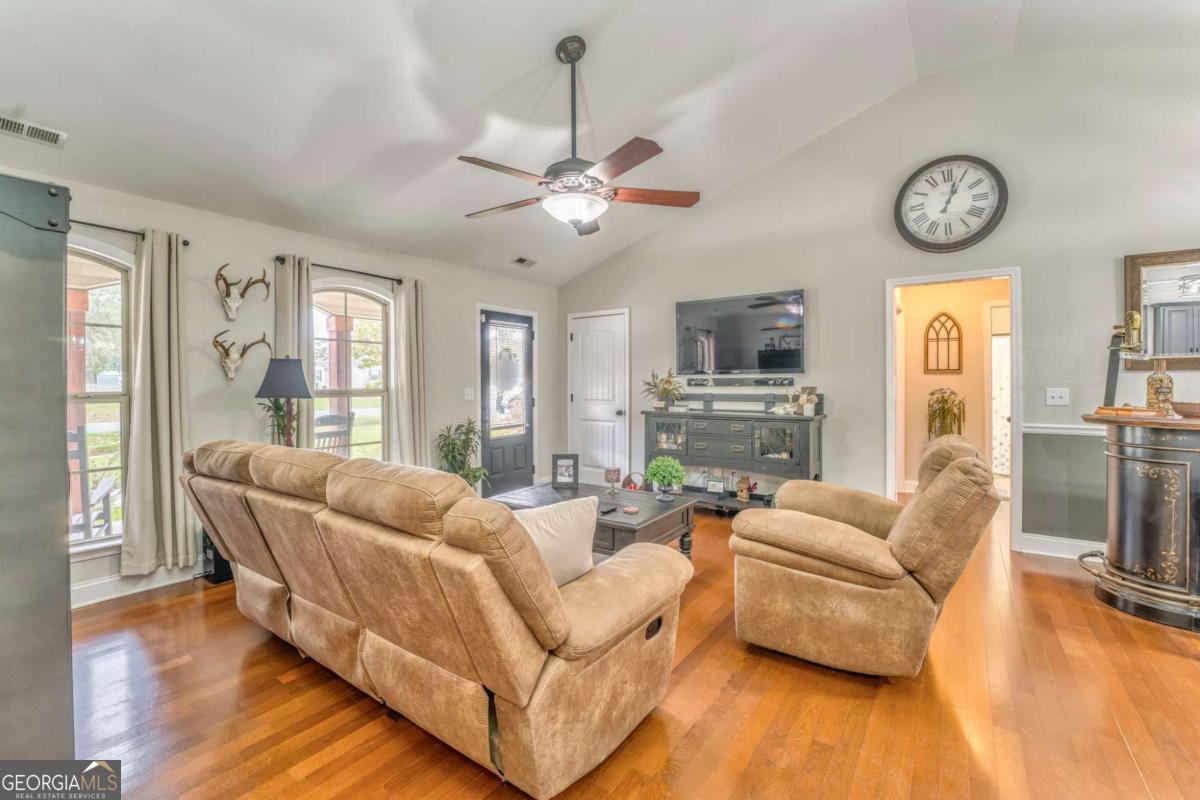 7 Dixie Park RD NE