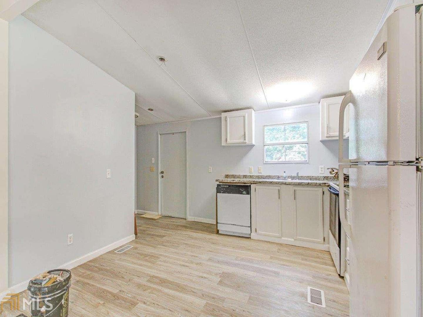 Holly Creek - Residential