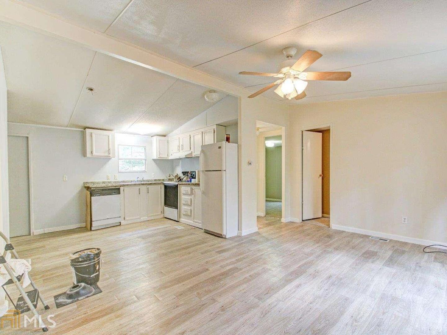 Holly Creek - Residential