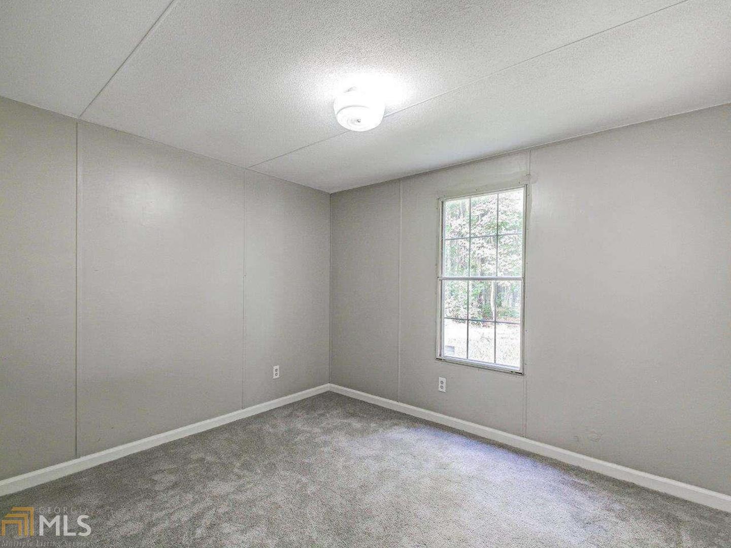 Holly Creek - Residential