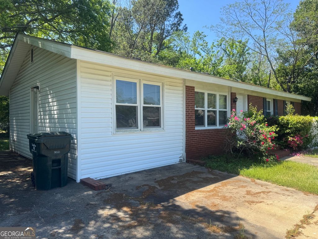 Photo of 413 Sarah Drive, Warner Robins, GA 31093 (MLS # 10662738)