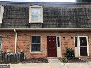 MOVE IN SPECIAL: One month FREE with 12-month lease! Perfect location! Cute 2 bedroom, 1.5 bath condo located minutes from The University of North Georgia, restaurants, shopping, lake lanier and I985. Kichen has open view to living. Lots of cabinet space and stainless-steel appliances. Living room area is spacious and leads to a private back patio. 2 large bedrooms upstairs, perfect roommate plan. Professionally managed.