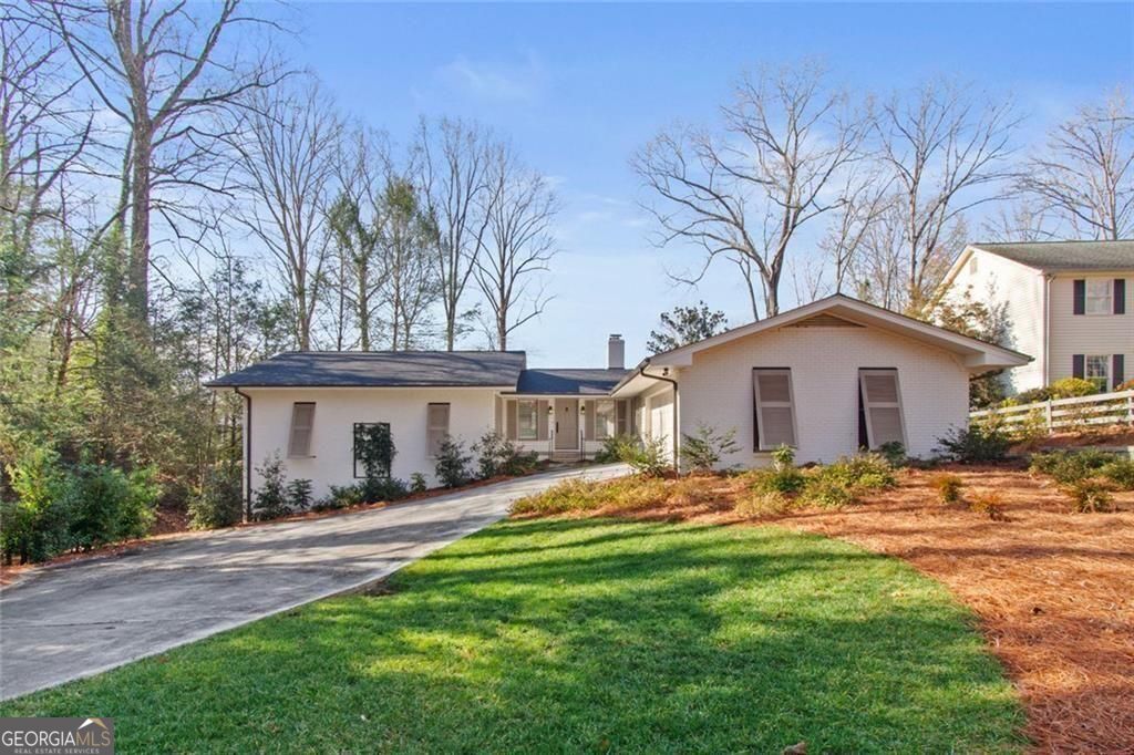 3526 Edgewood CIR