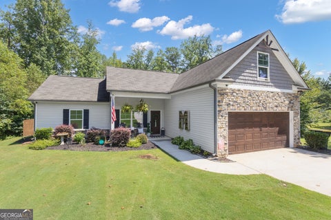 Photo of 43 Hilltop Place, Newnan, GA 30263 (MLS # 10836166)