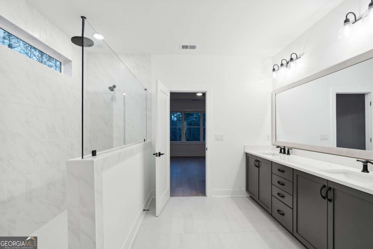 Ellis - Residential
