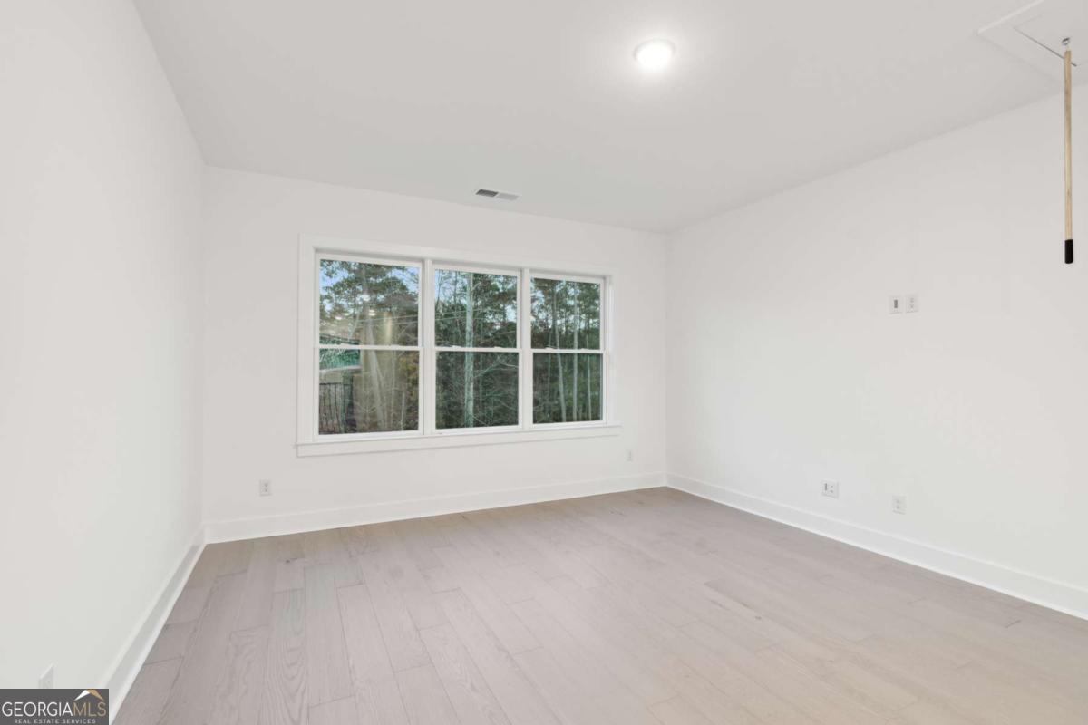 Ellis - Residential