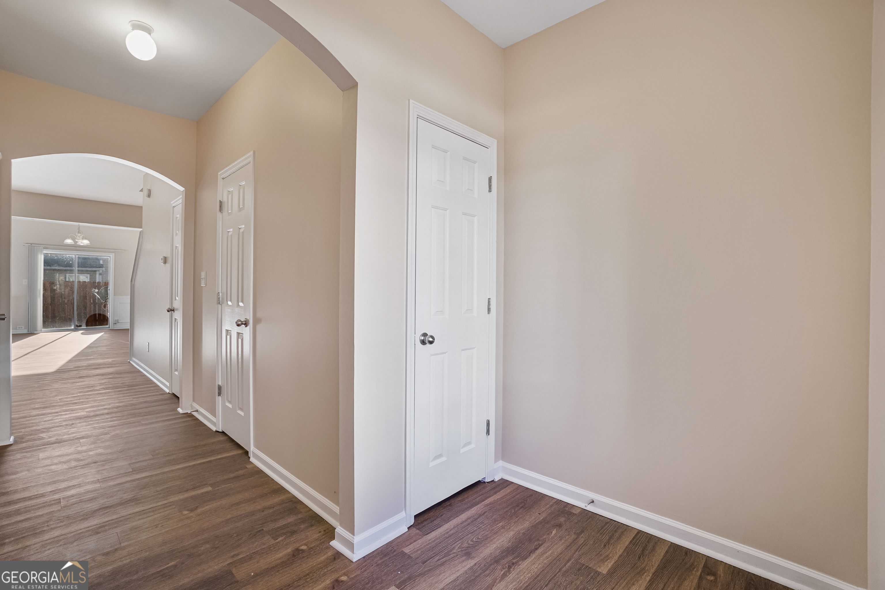 1938 Dilcrest DR