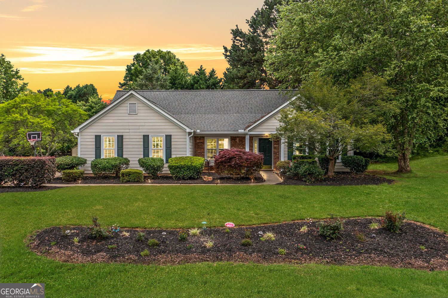 RIVER HILL - Residential